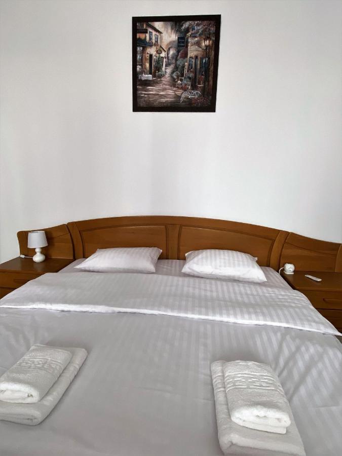 Ely'S Place Sibiu Exterior photo