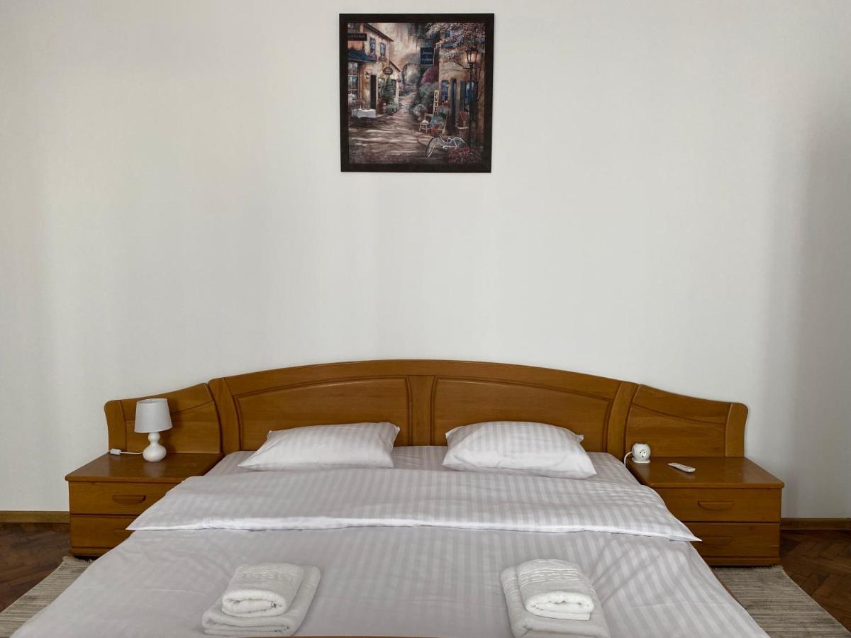 Ely'S Place Sibiu Exterior photo